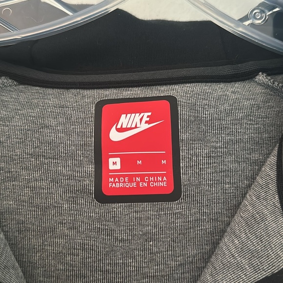 Nike Sportwear Gray Full-Zip Hoodie - Picture 2 of 5